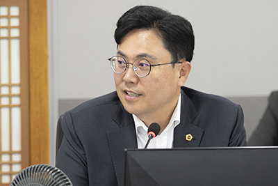 이용욱 의원, 외국인 노동자 안전 예산 삭감은 생명 경시... 기사 이미지
