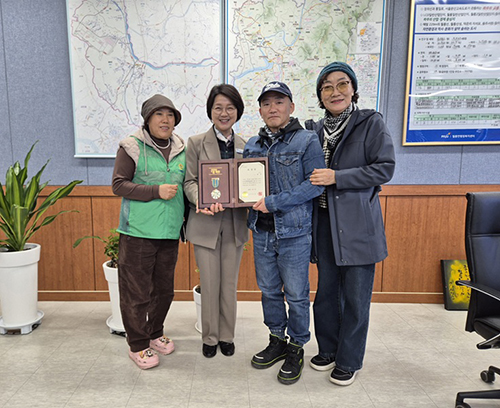 월롱면, 주민의 신속한 도움으로 위기 속 어르신 지켜내 기사 이미지