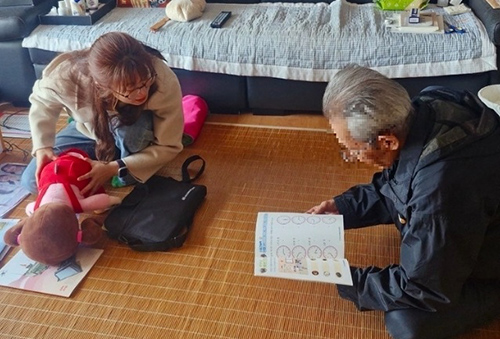 인공지능(AI) 돌봄인형 통해 어르신 정서 및 안전 돌봄 기능 확대 기사 이미지