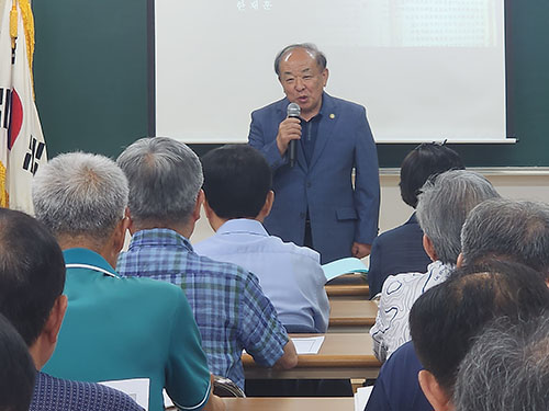 교하향교, ‘유교아카데미’ 성황리 개강…전통 인문학 전수 본격화 기사 이미지