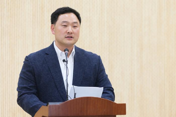 “85억 적자 웰빙마루에 박정 의원실 사람이?”…고준호 전 도의원 “파주가 박정 의원실 인사처인가” 기사 이미지