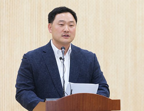 “85억 적자 웰빙마루에 박정 의원실 사람이?”…고준호 전 도의원 “파주가 박정 의원실 인사처인가” 기사 이미지