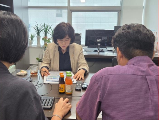 “AI 플랫폼, 만드는 것보다 현장에서 제대로 쓰이는 게 중요”…최지원 의원, ‘지원이’ 실효성·보안 점검 기사 이미지