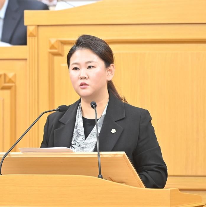 “감사는 날카롭게, 정책은 촘촘하게”…파주시의회 이진아 의원, 파크골프 지원 조례 발의 기사 이미지
