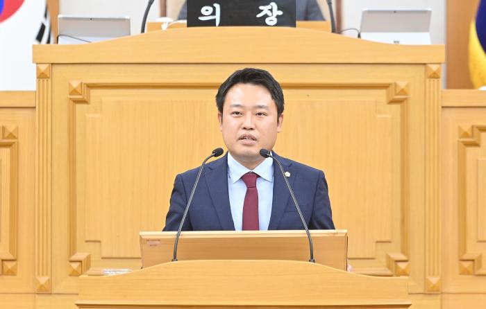 “비 오면 아이 어디서 놀죠?”…옥승철, 집에서 15분 ‘공공실내놀이터’ 제안 기사 이미지